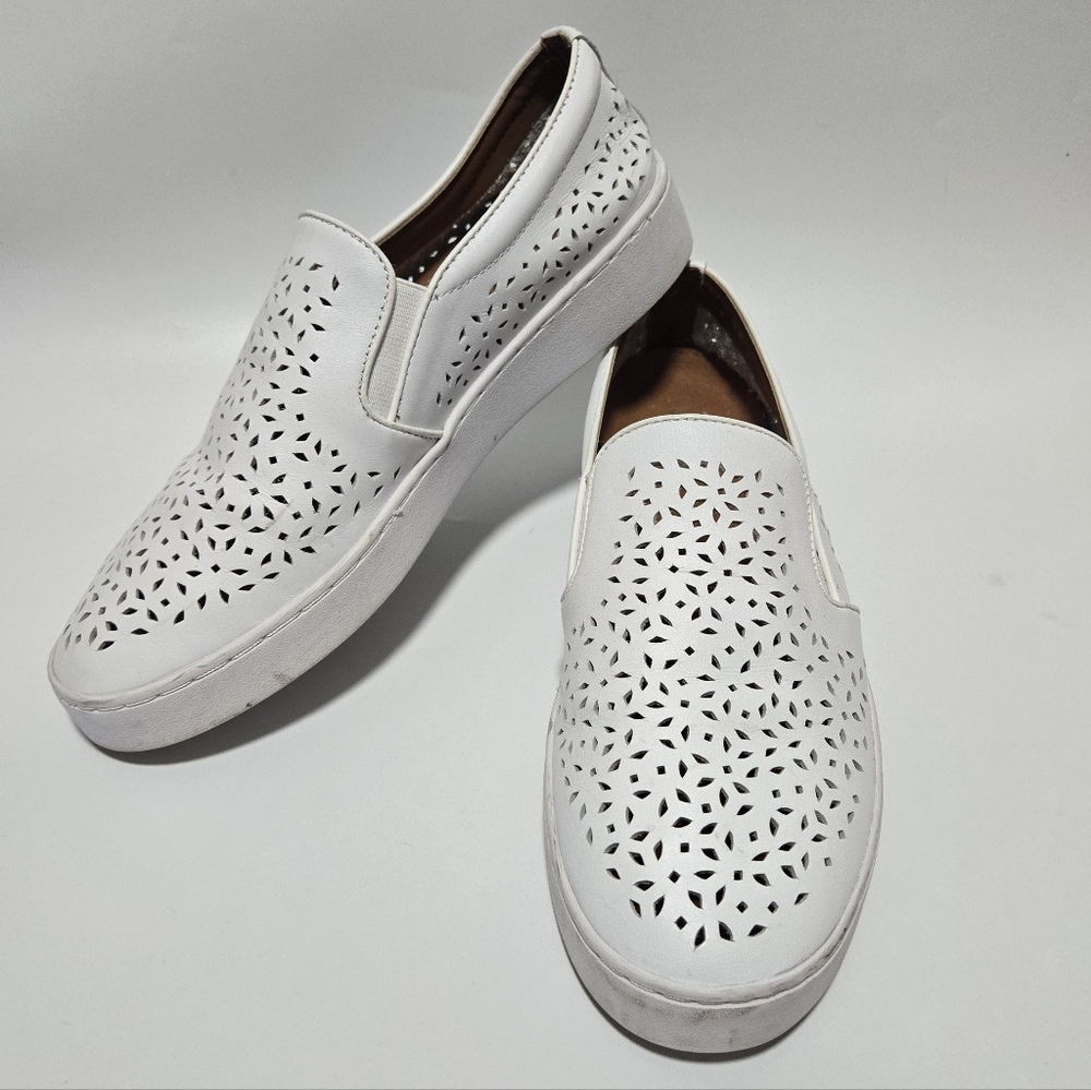 Vionic White Midi Perf Slide-on Shoes Size 8.5 Eyelet Summer Loafer
